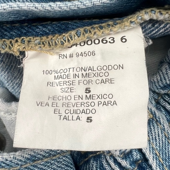 Faded Glory Loose Fit Cinched Waist Bermuda Jean Shorts Size 5 Kid’s - Picture 4 of 5